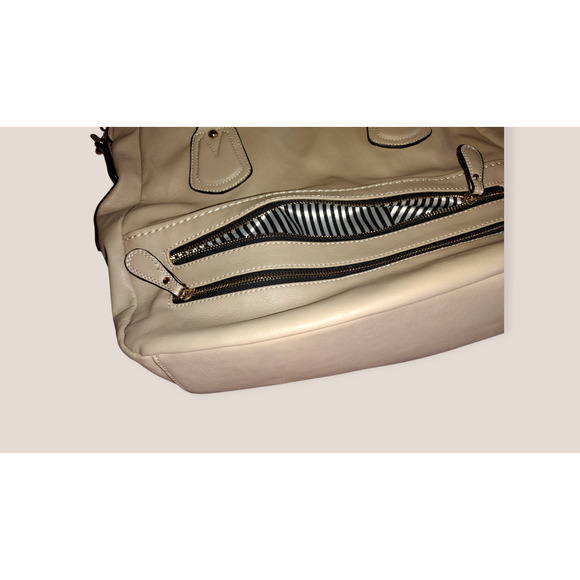 Charming Charlie beige tote handbag Large Chain handle - Picture 5 of 7